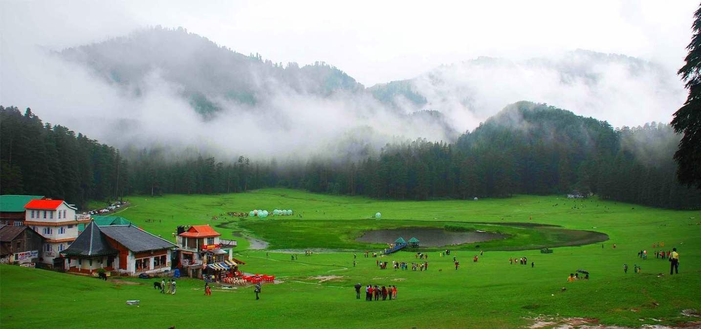 Himachal Pradesh Eases Tourist Restrictions; Issues E-Passes for Staying
